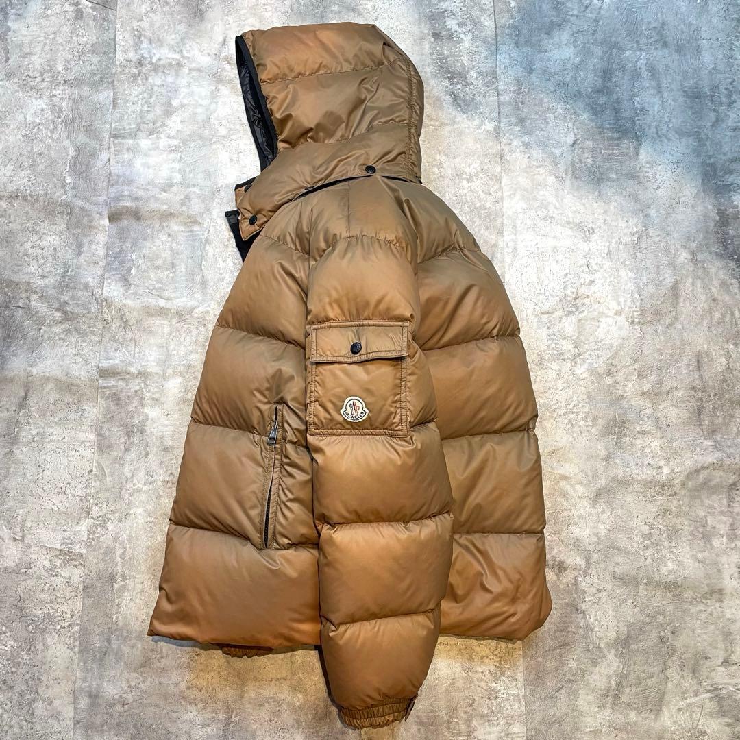 MONCLER モンクレール Basile バジーレマヤ 型 ダウンジャケット