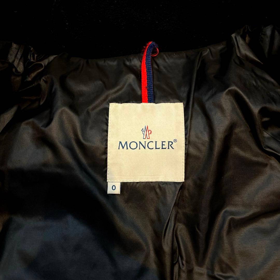 MONCLER モンクレール Basile バジーレマヤ 型 ダウンジャケット