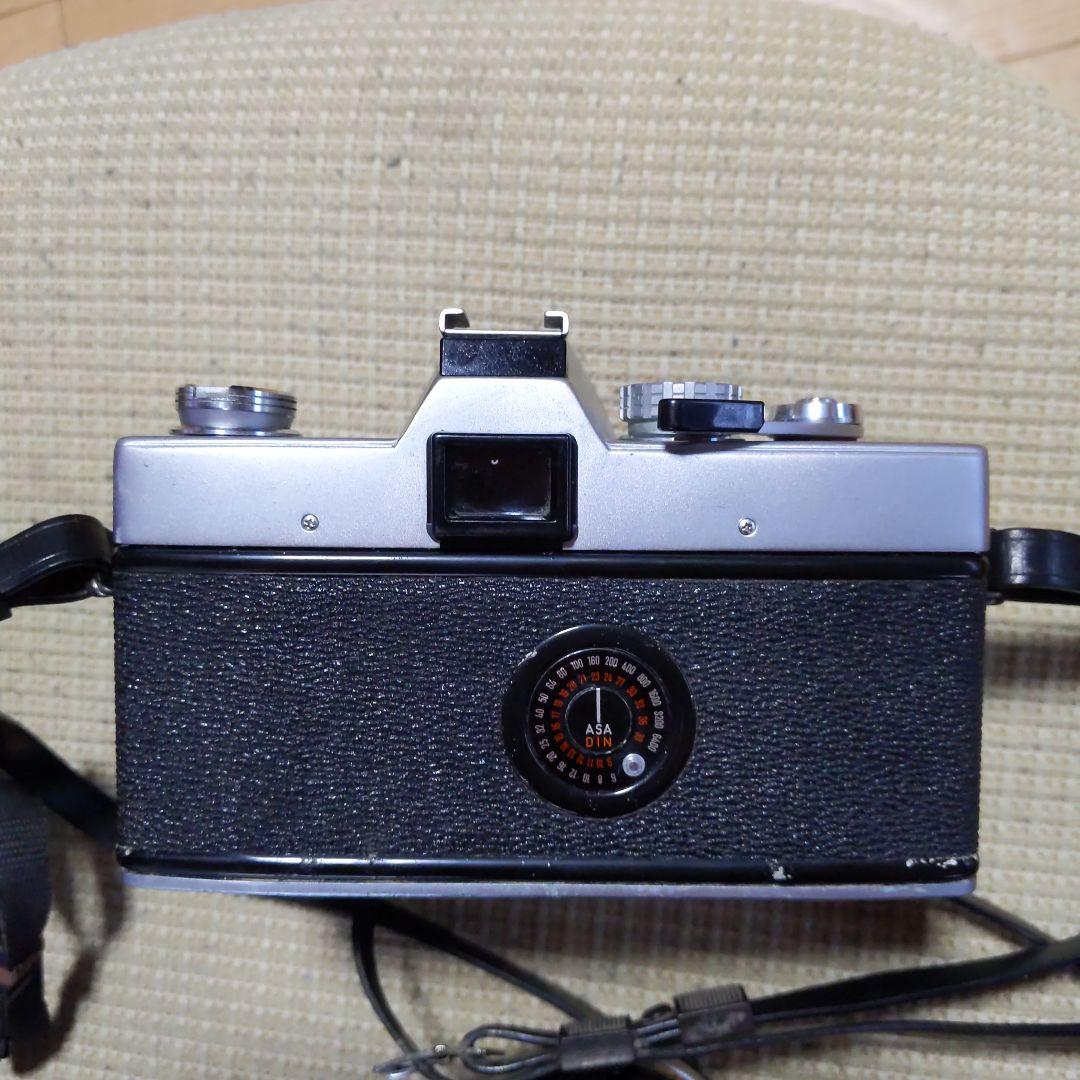 MINOLTASRT101とOLYMPUSのカメラです。