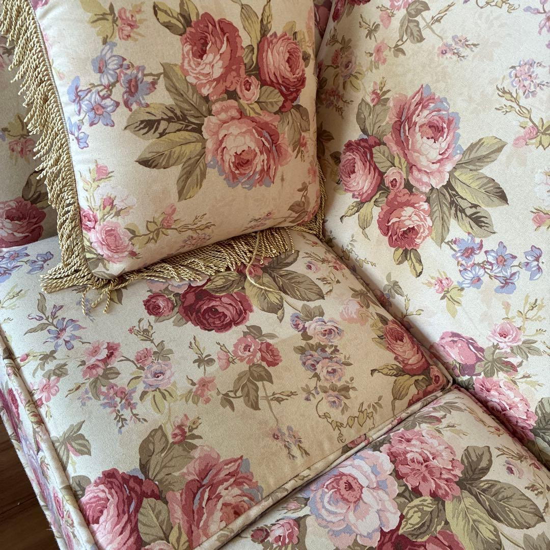 １月12日で出品終わり ロココ調　2人掛けソファー