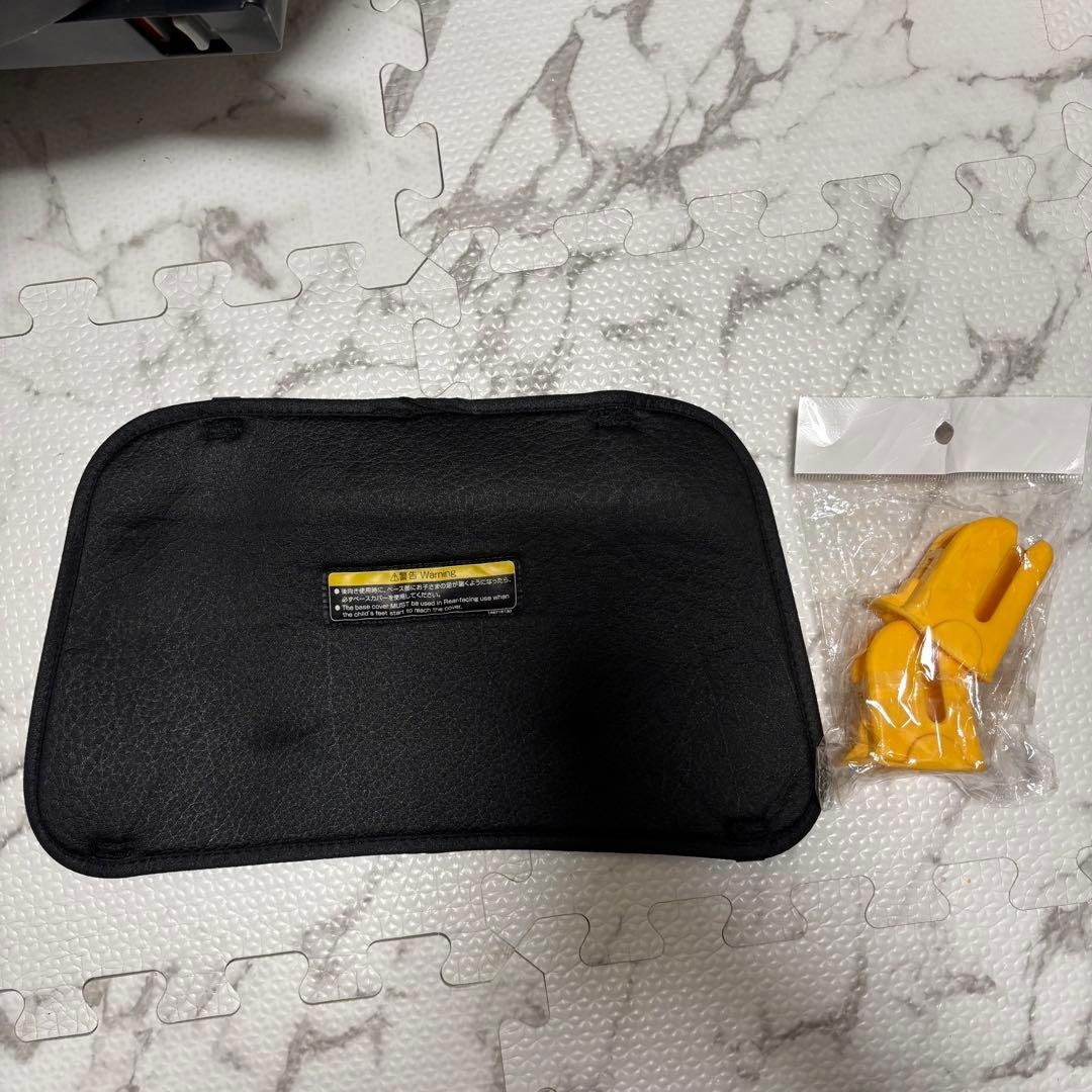 Combi チャイルドシート クルムーブ 枕付き