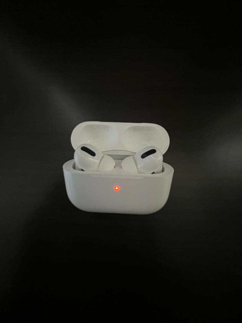 【美品】AirPods Pro 充電ケース付き
