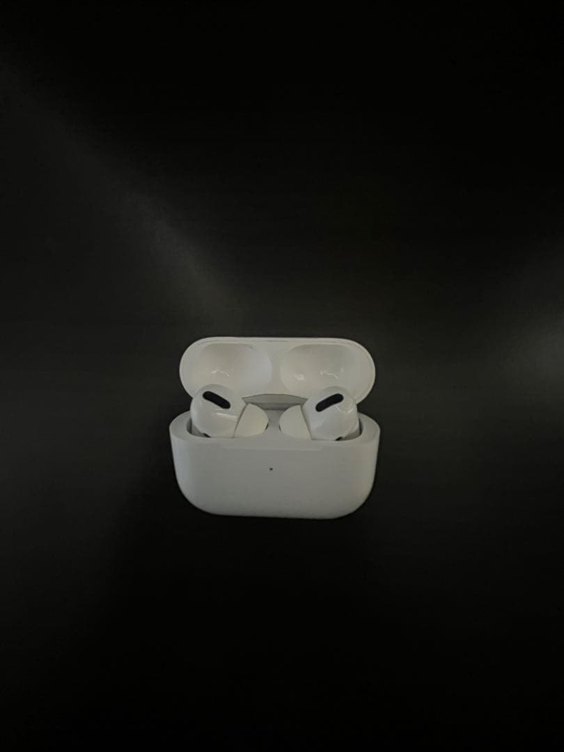 【美品】AirPods Pro 充電ケース付き