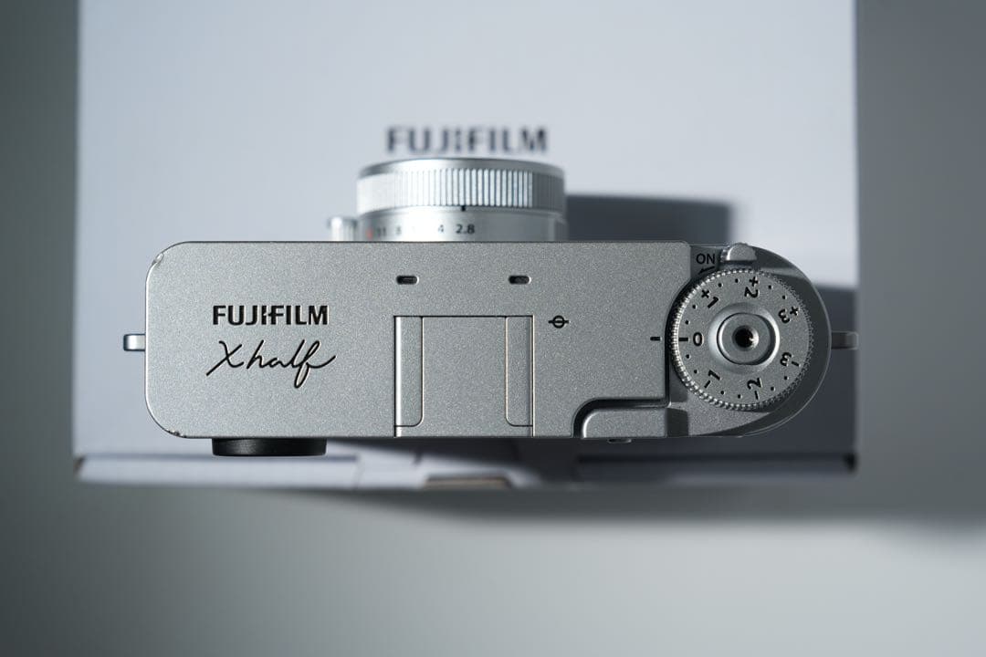 FUJIFILM X half X-HF1 シルバー 最安値