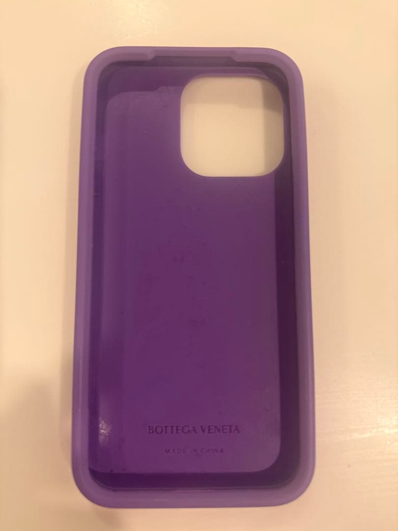 BOTTEGA VENETA 紫 シリコン iPhone13ケース