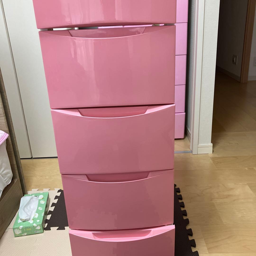 値引き中。ピンクのプラスチックチェスト 5段