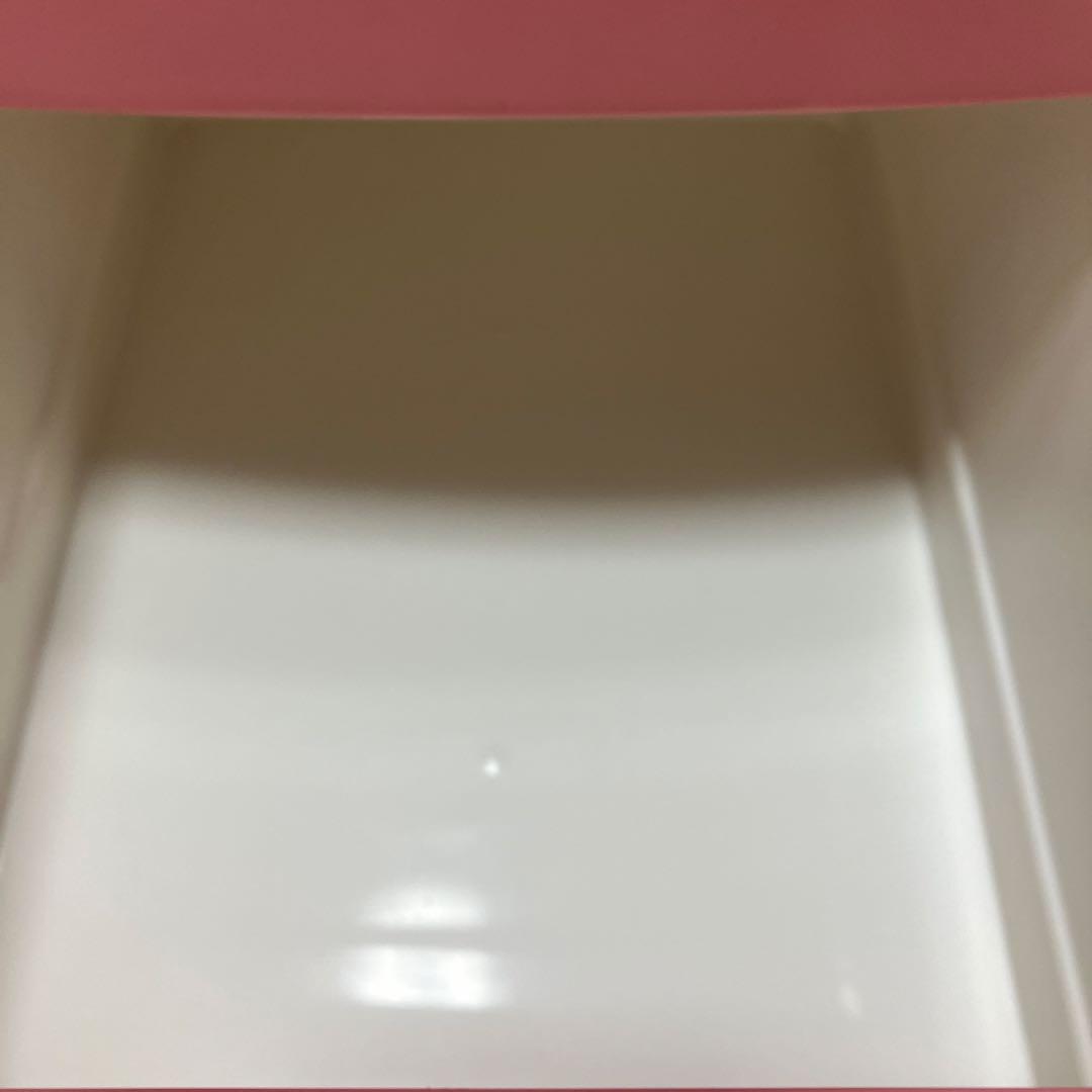 値引き中。ピンクのプラスチックチェスト 5段