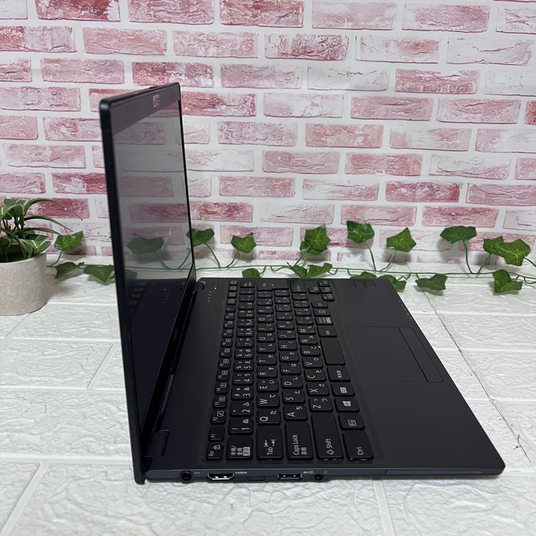 美品 SSD128GB メモリ8GB★FMV 高解像度 Win11 ノートPC5