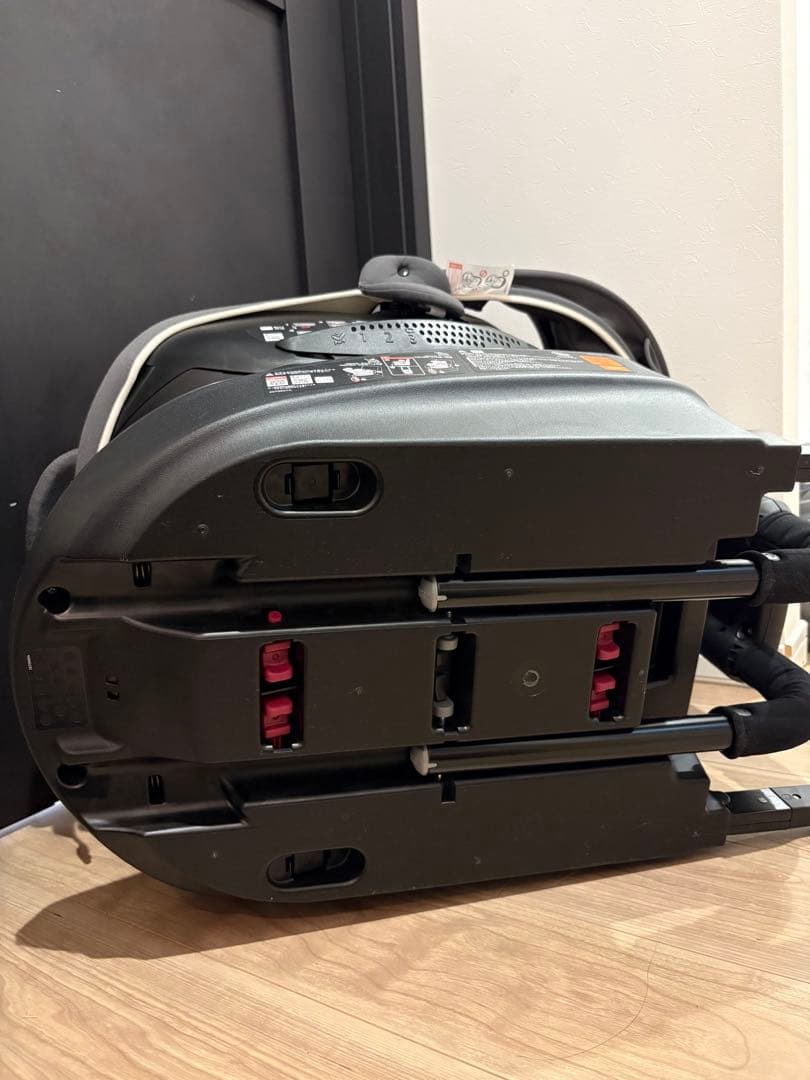 AILEBEBE クルット4i グランセ　チャイルドシート