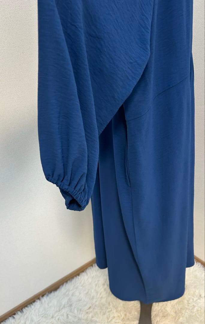 【新品タグ付き】アズノウアズオオラカ 着回しグーのギャザーワンピース　19号