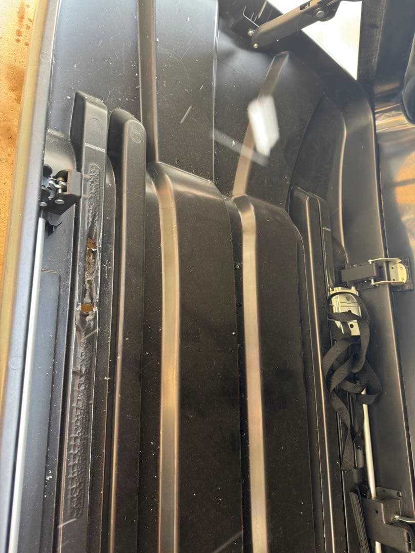 BLU124MBKE carmate 360L inno ルーフボックス