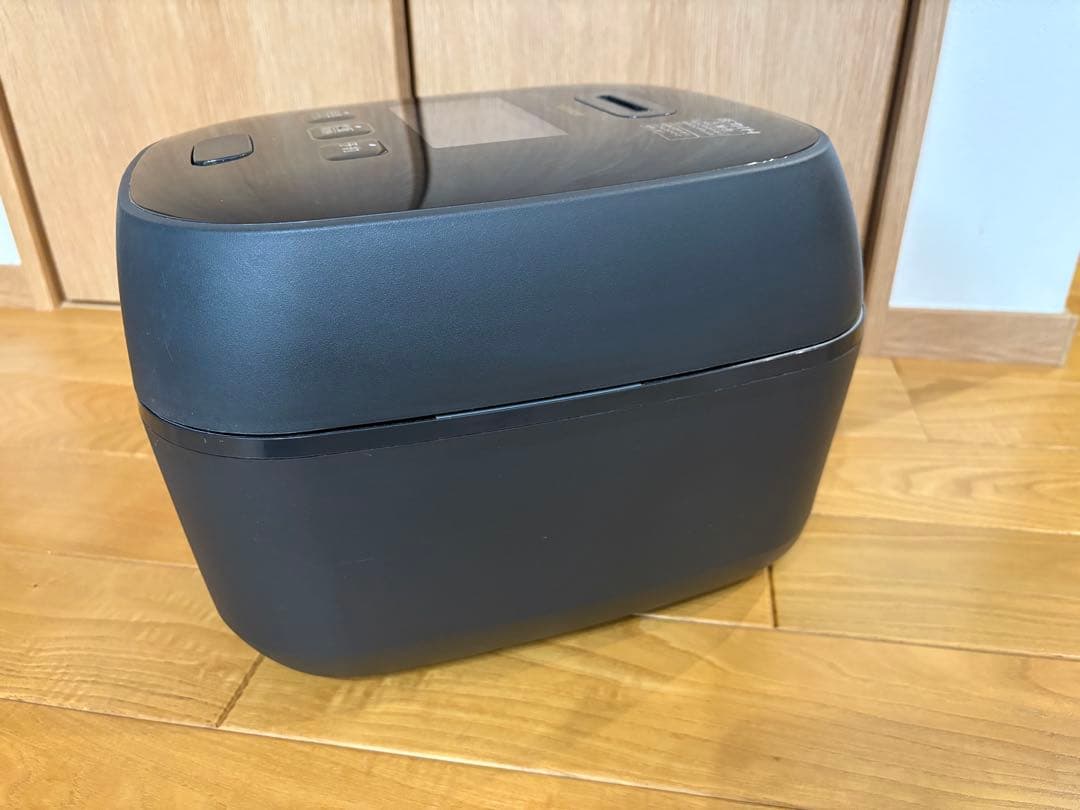 【美品】NW-FB10 炊飯器 象印ZOJIRUSHI炎舞炊き 5.5合炊き