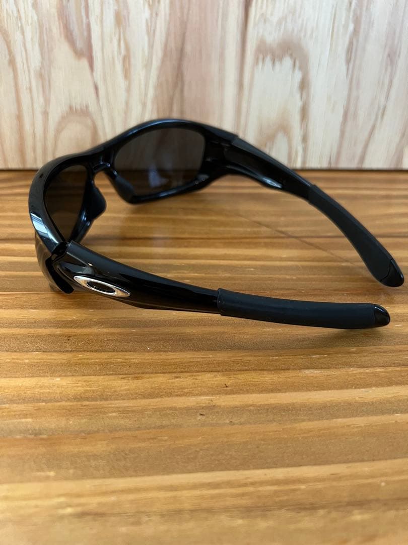 オークリー　ピットブル