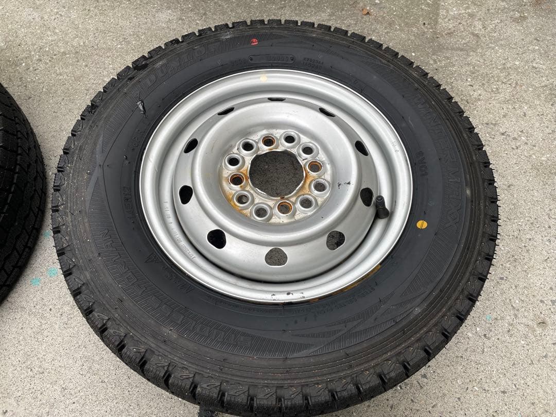 ダンロップ145/R12 12インチ スタッドレス
