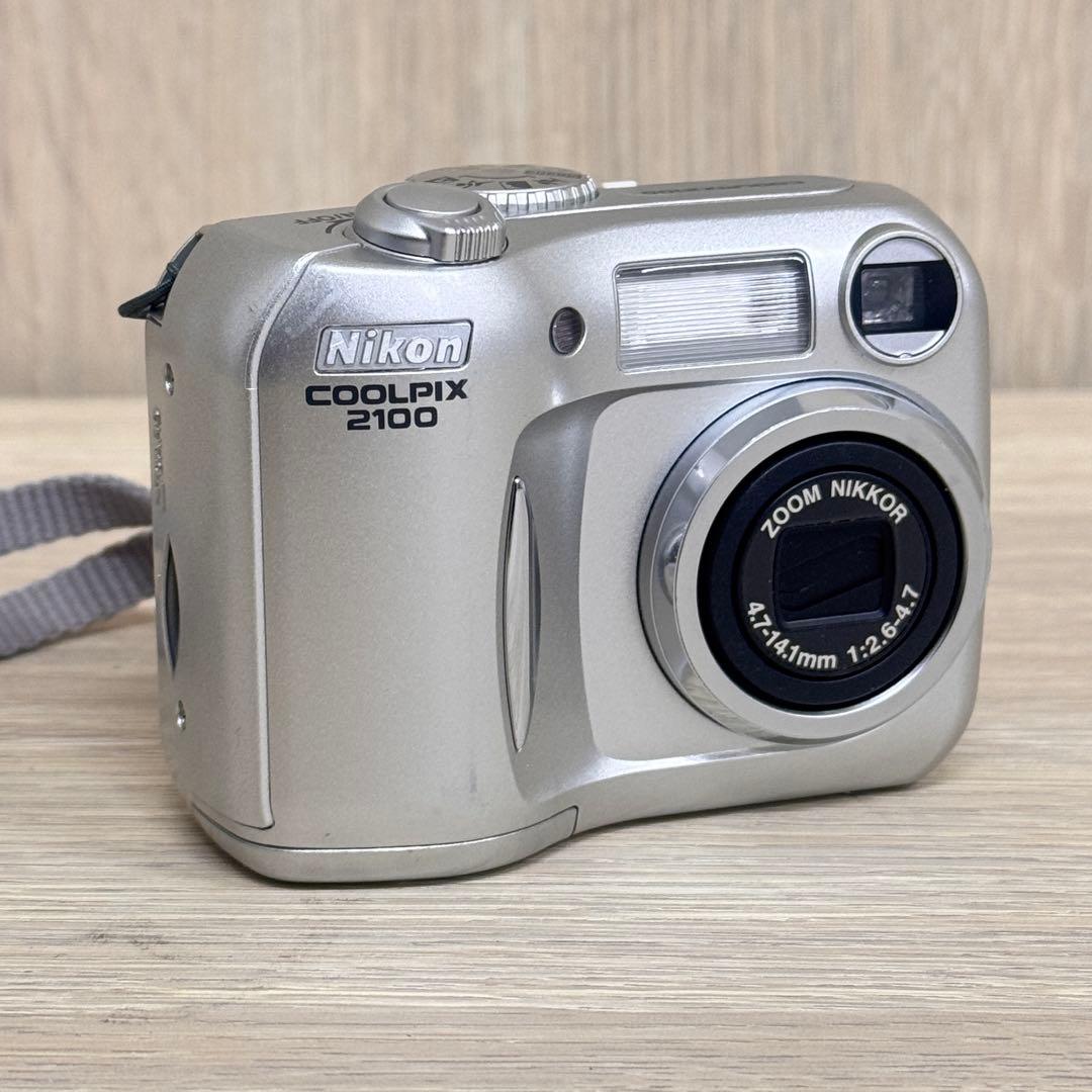 Nikon COOLPIX 2100 デジタルカメラ