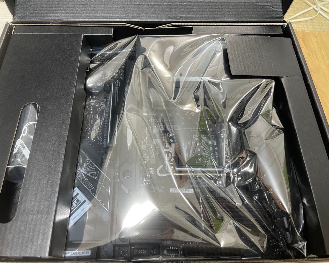 ASUS マザーボード