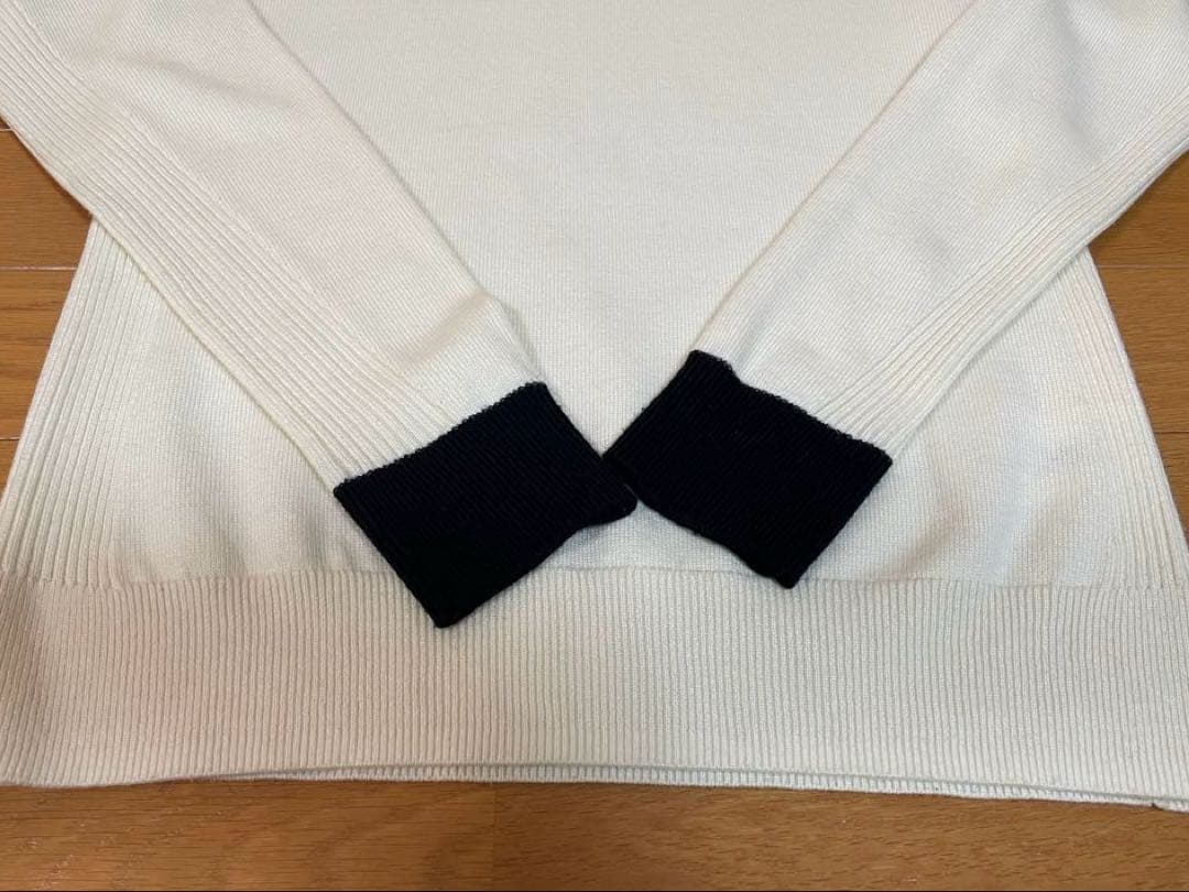 デサントゴルフ　リュクス　変形タートルネック　ニット　ハイネック　スワロフスキー