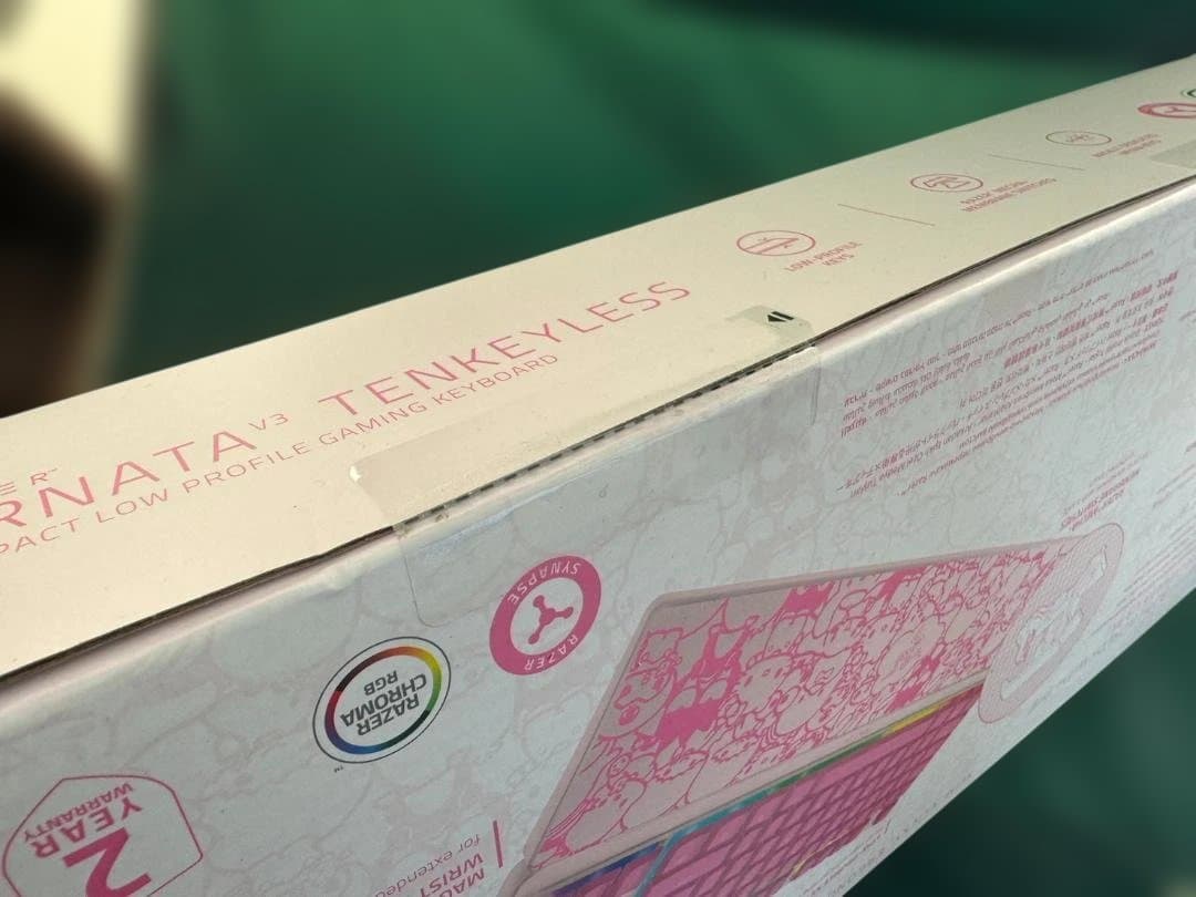 Razer Ornata V3 サンリオコラボ キーボード