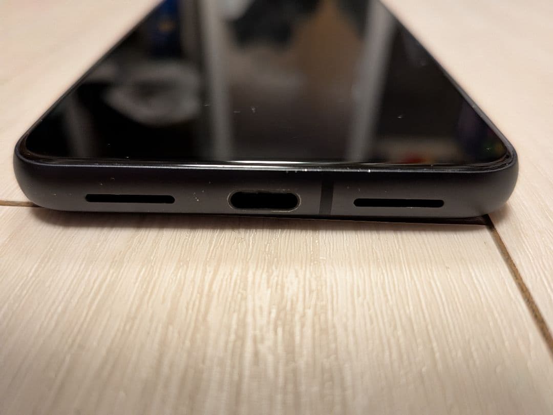 Google Pixel 8 ブラック 128GB ケース付き