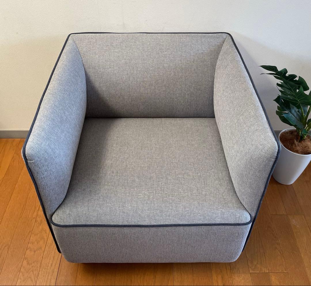 PLUS プラス　S1 アームチェア　② 19万　シングルソファ　モダン　美品