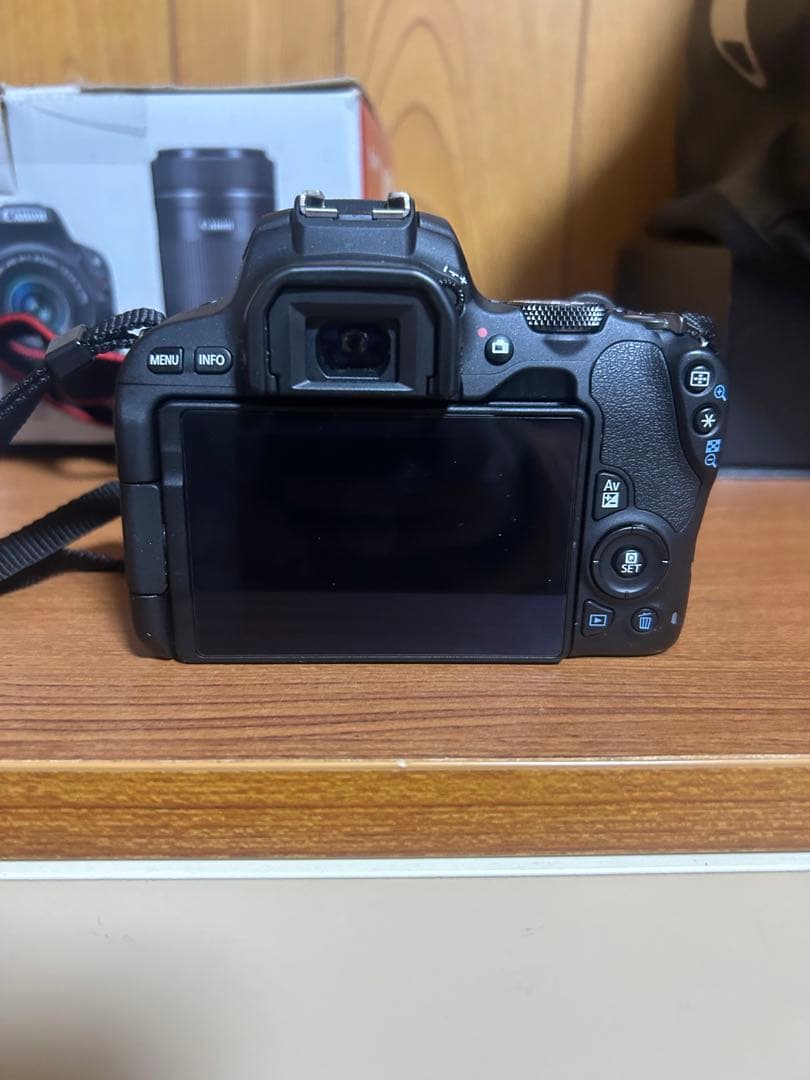 キャノン kiss x9 ダブルズームキット