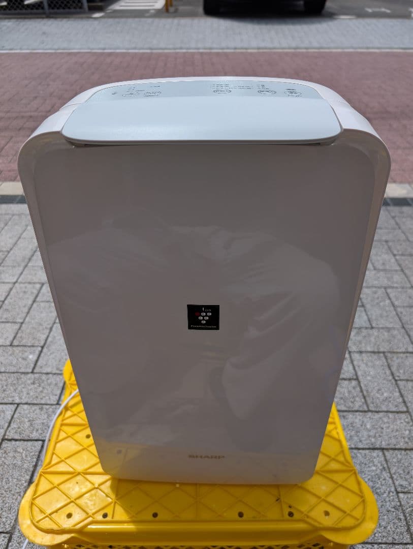 シャープ　衣類乾燥除湿機　2020　CV-J71-W