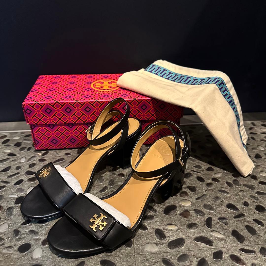 美品 トリーバーチ サンダル アンクルストラップ ブラック