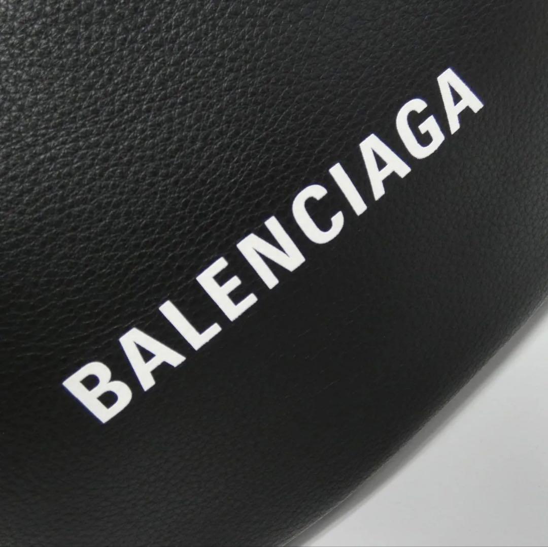 美品 定価15万円 BALENCIAGA Everyday カメラバッグ
