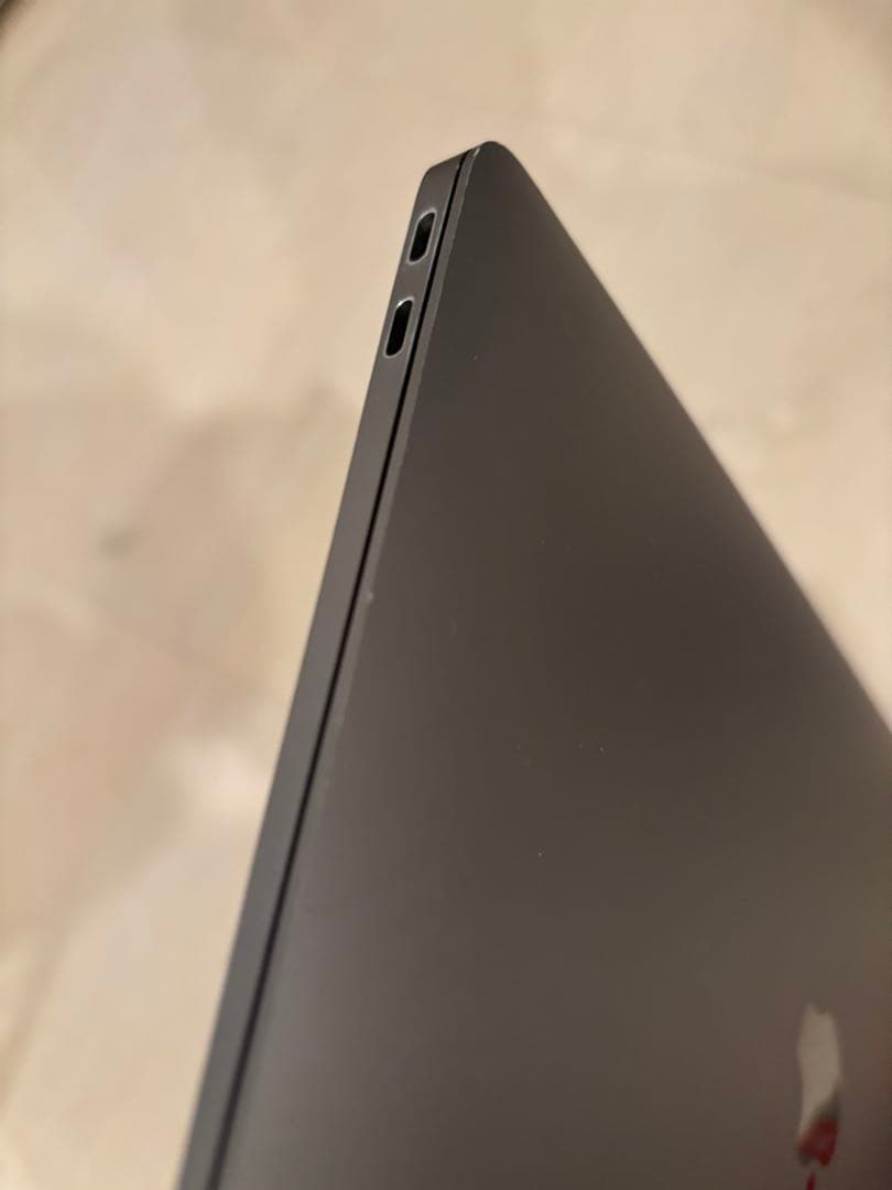 su MacBook Air M1 2020 覗き見防止フィルター付