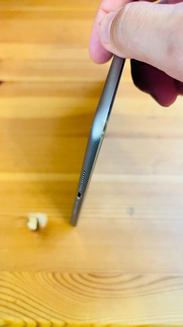 美品　ipad mini 4 セルラー版　128G　スペースグレイ