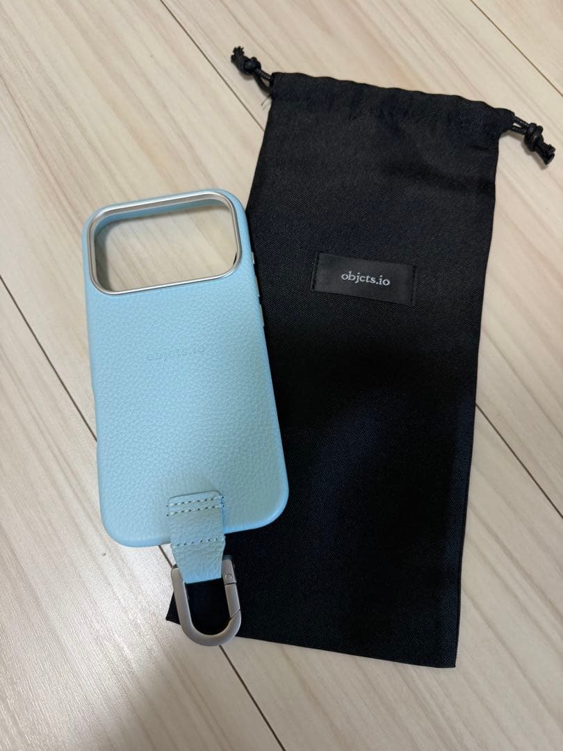 ほぼ未使用　objcts.io iPhone17pro ケース　水色