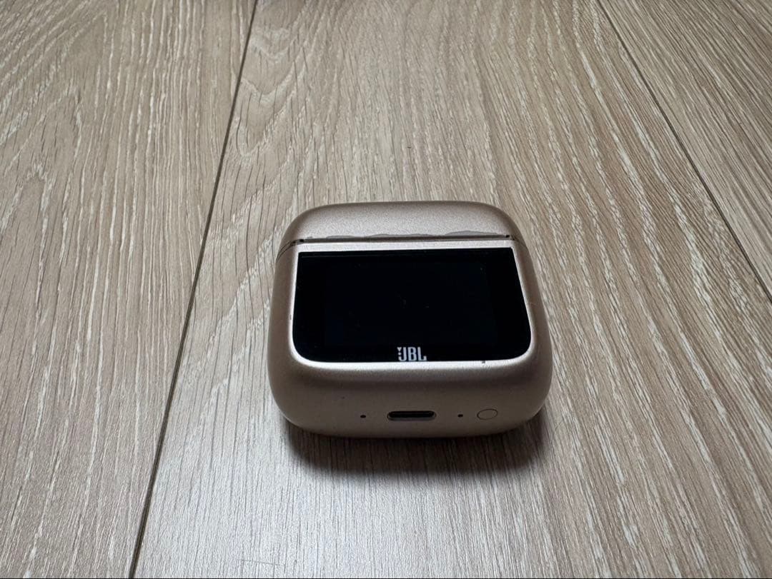 JBL tour pro 3ワイヤレスイヤホン