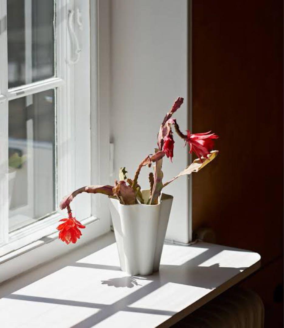 新品 HAY Iris Vase S Grey フラワーベース 花瓶 収納