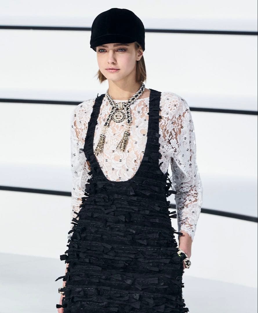 最終値下げ！希少！CHANELシャネルココマークロゴレーストップス