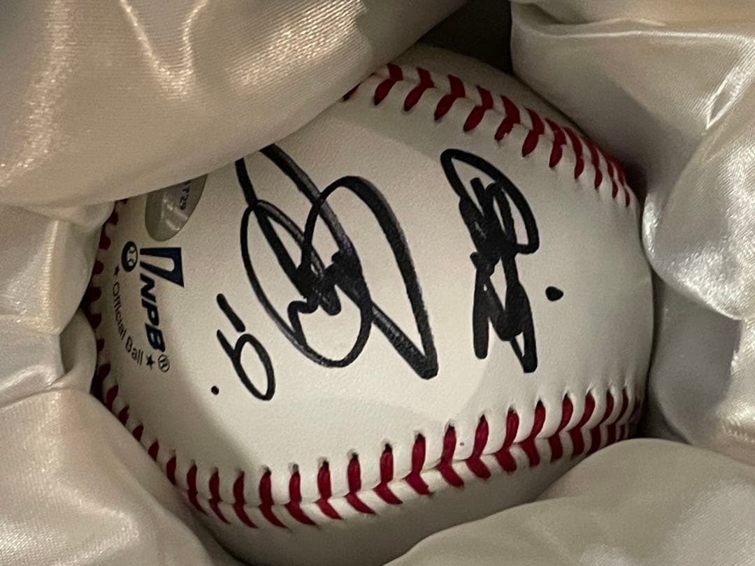 ⭐︎菅野智之 ⭐︎直筆サイン入りボール 記念品　メモラビリアボール