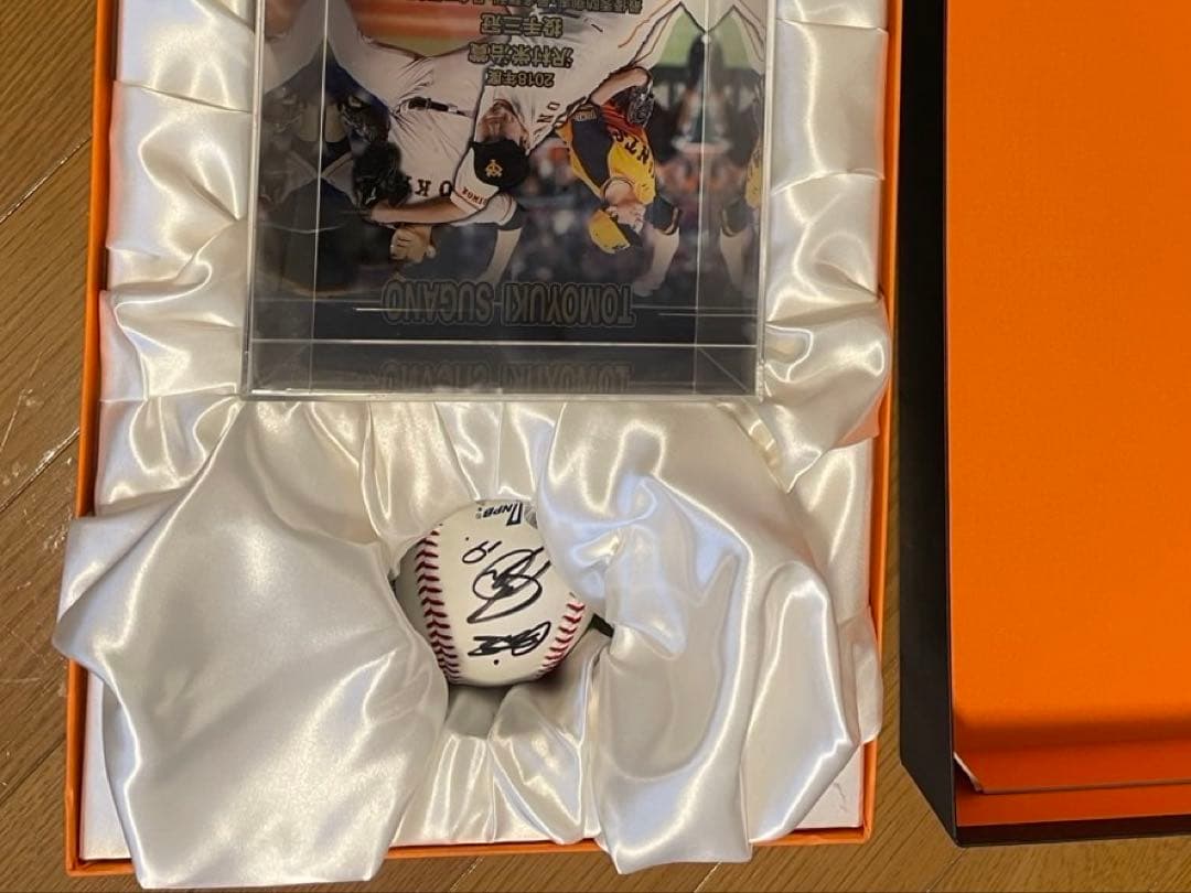 ⭐︎菅野智之 ⭐︎直筆サイン入りボール 記念品　メモラビリアボール
