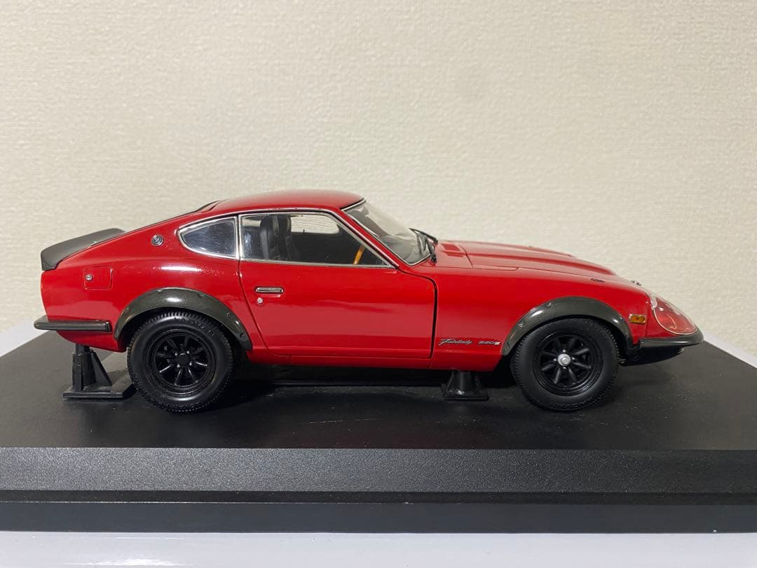 1/18 京商　日産　フェアレディ240ZG ワイドホイールバージョン　ミニカー