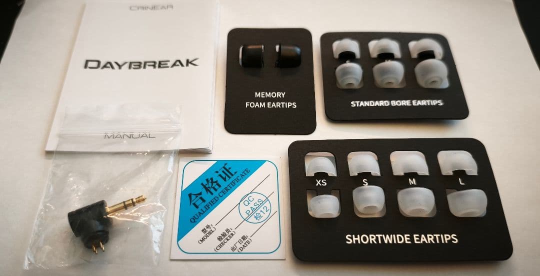 CRINEAR DAYBREAK 4.4mm/3.5mm 有線イヤホン