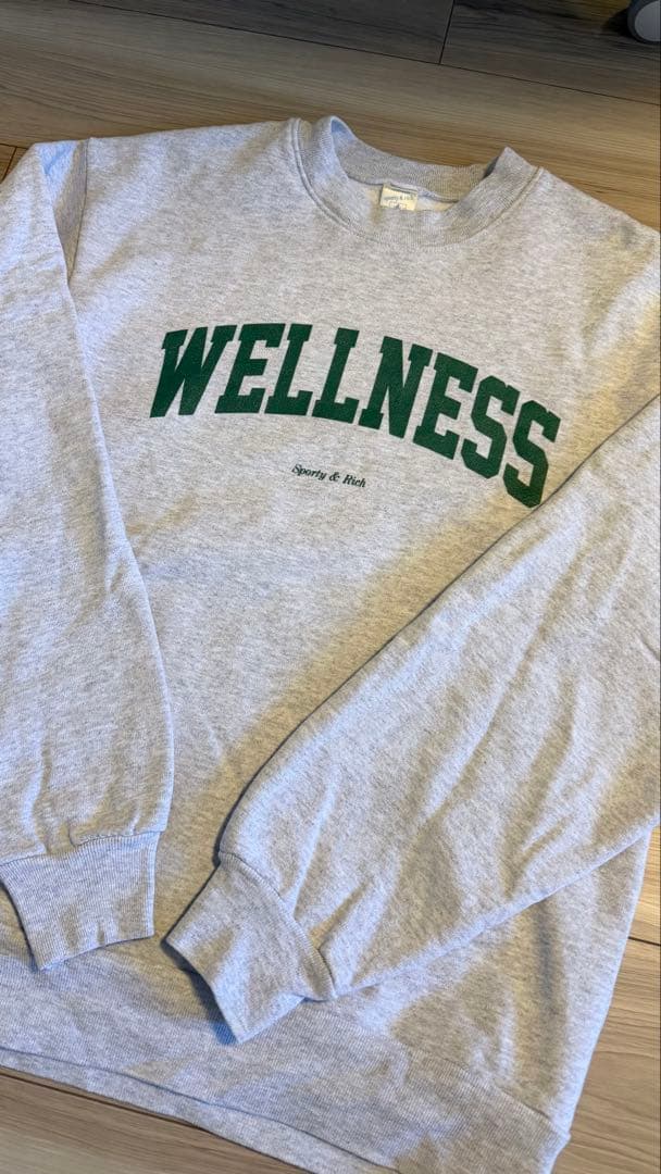 Sporty & Rich ウェルネスロゴ スウェット