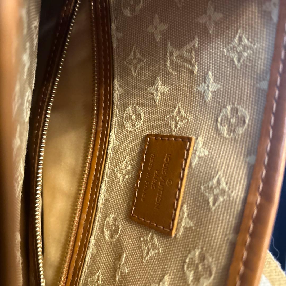 m*o様 VUITTON ショルダーバッグ