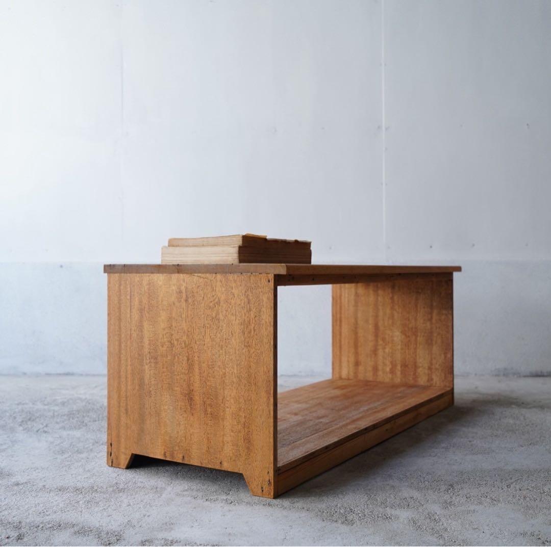 古い無垢材のローボード