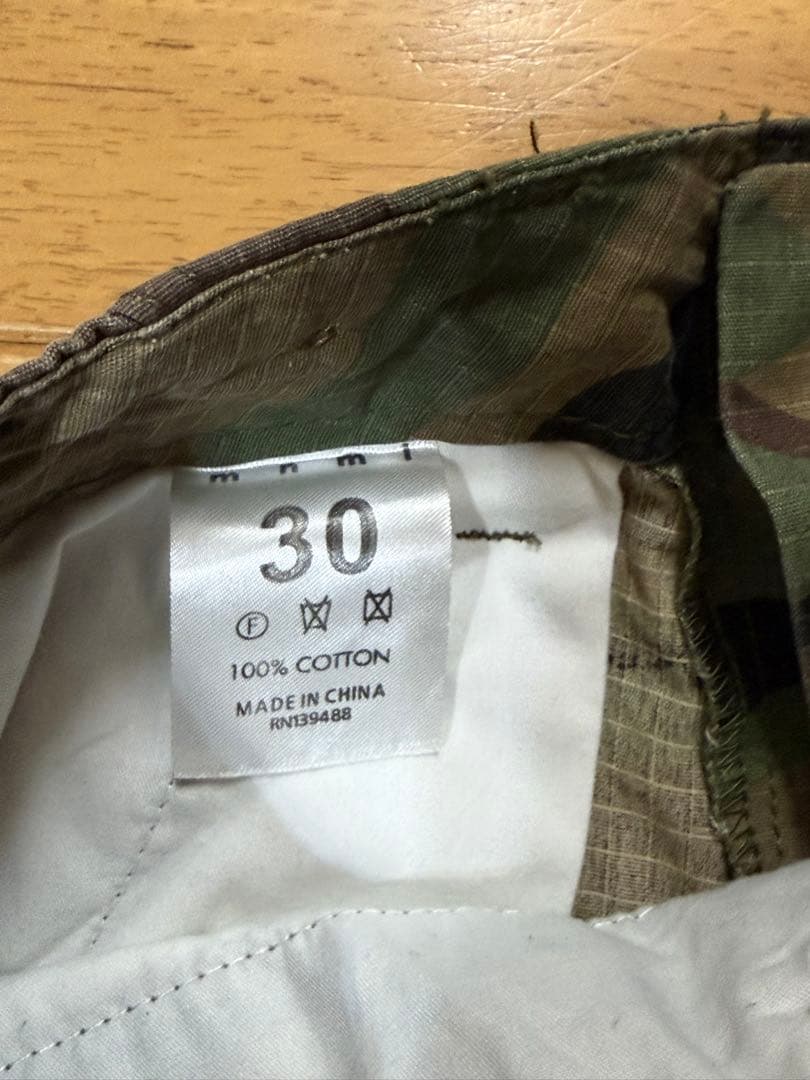 【完売品】　mnml迷彩フレアカーゴパンツ　30インチ