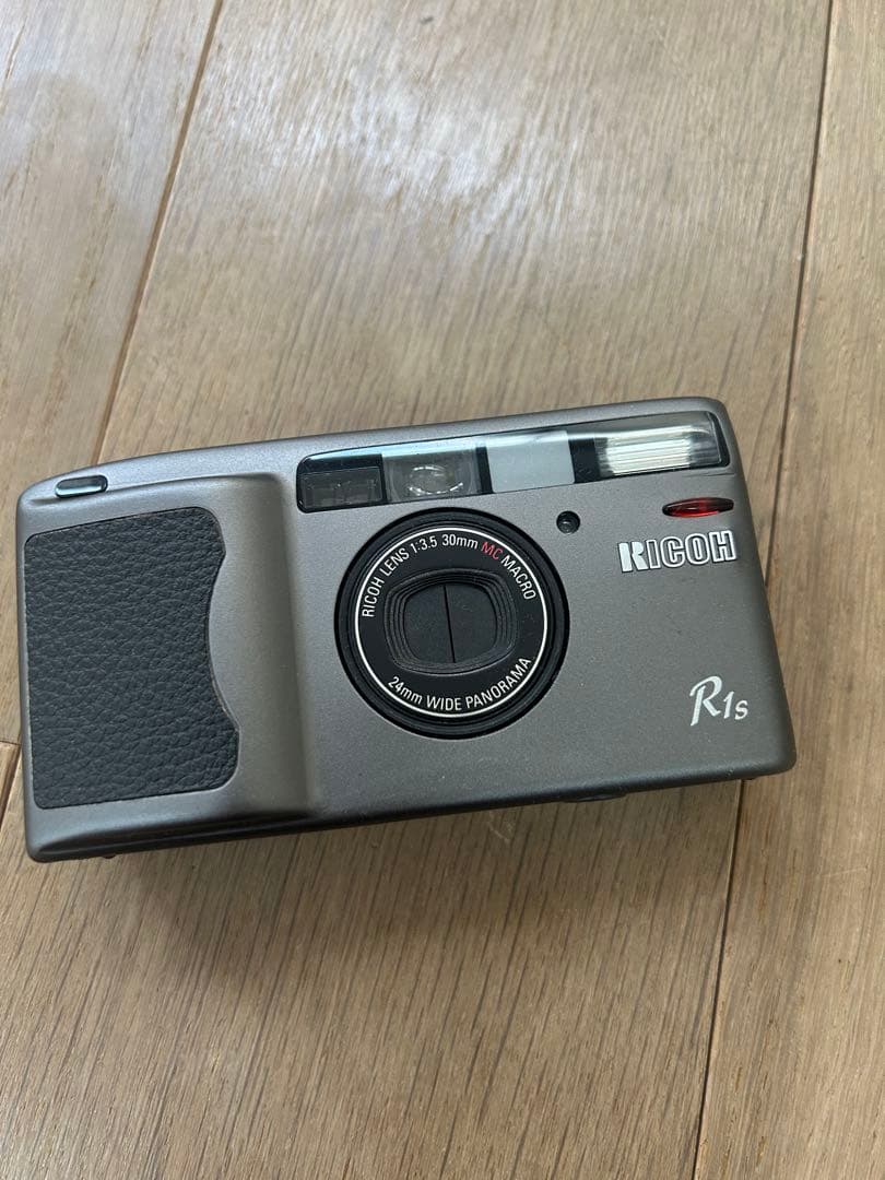 RICOH R1s フィルムカメラ　ジャンク品