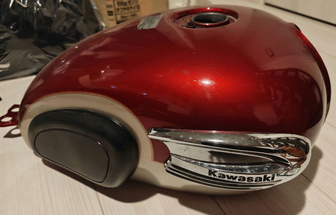 ライホ様　W650 純正燃料タンク