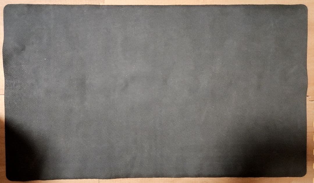 レア‼️遊戯王プレイマット 竜剣士 WORLD CHAMPIONSHIP