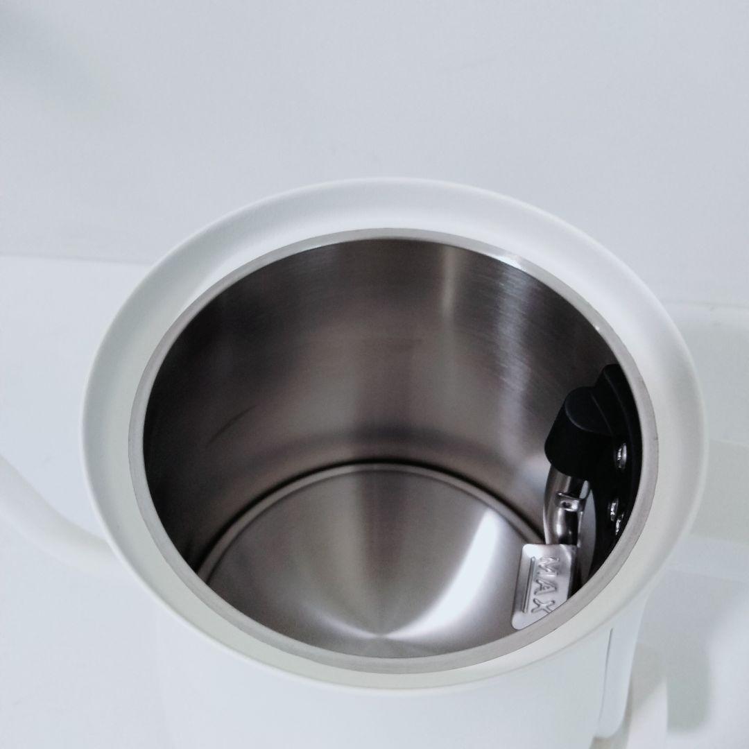 【中古美品】BALMUDA バルミューダ　電気ケトル　ホワイト　白　638