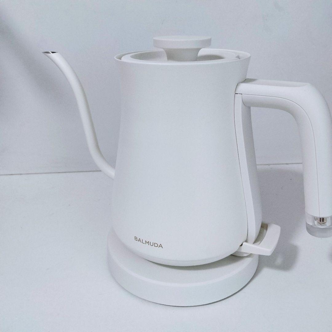 【中古美品】BALMUDA バルミューダ　電気ケトル　ホワイト　白　638