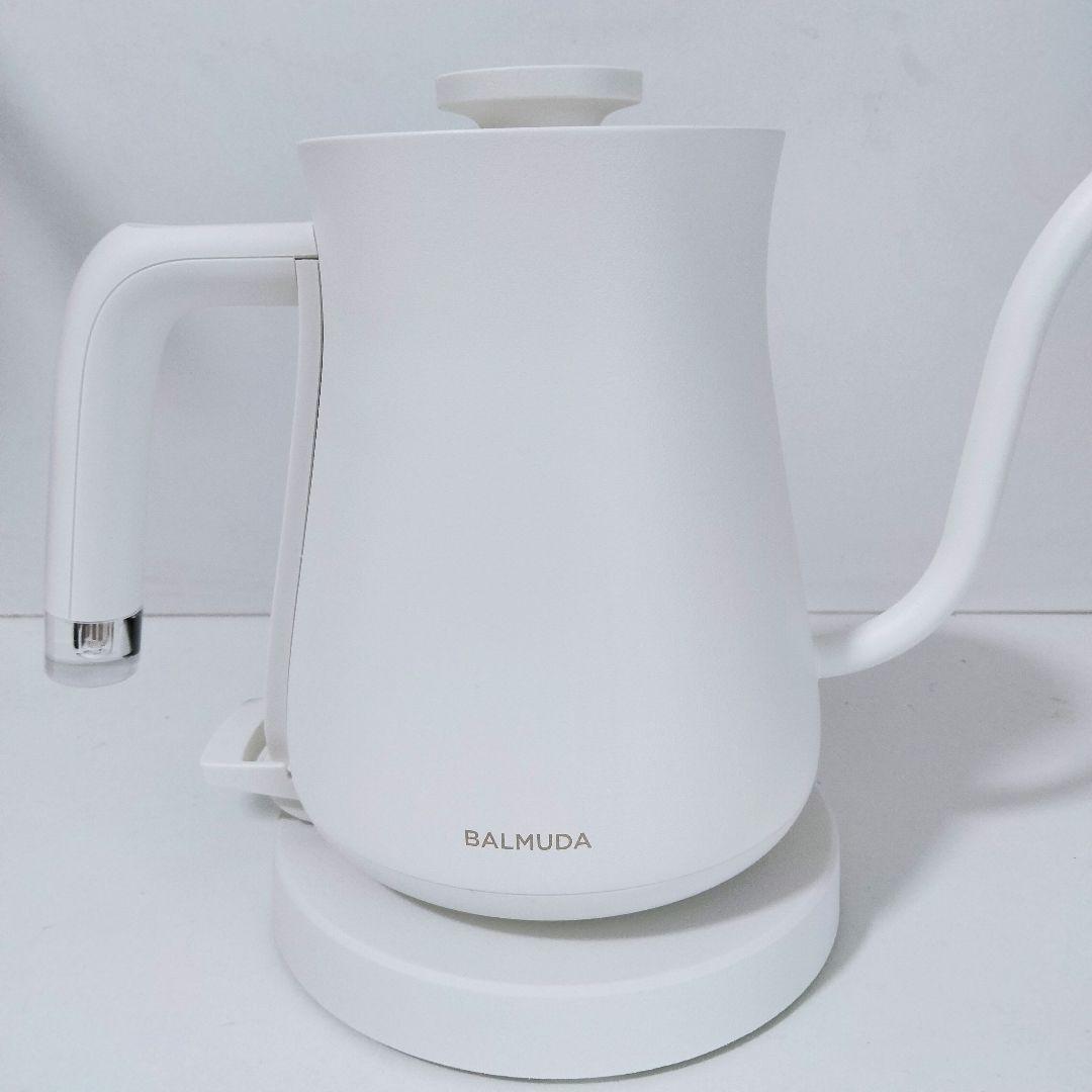 【中古美品】BALMUDA バルミューダ　電気ケトル　ホワイト　白　638