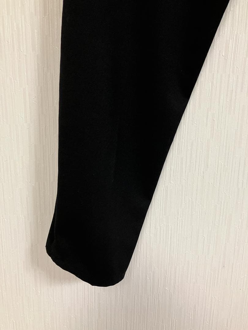 未使用級 CINOH チノ M 黒 定価50,600円 リラックスパンツ