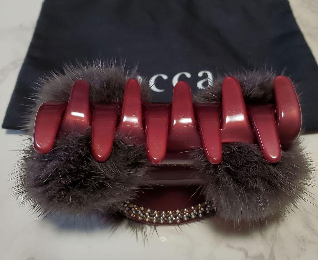 美品★acca ミンクファースワロフスキークリップ